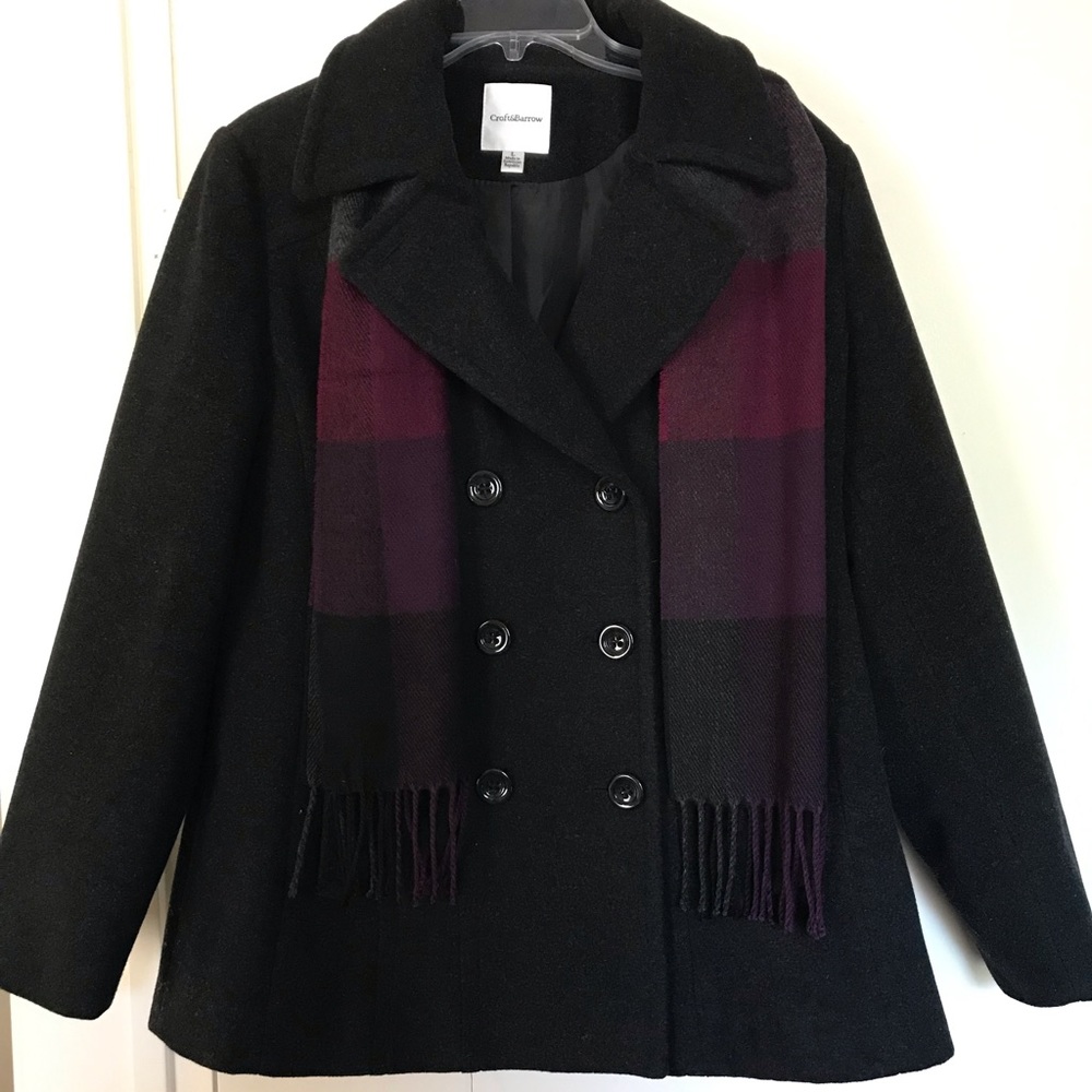 Women’s dark grey coat